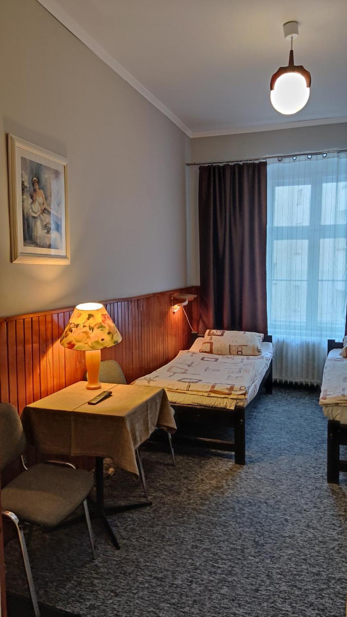 Hotel Polonia Namysłów エクステリア 写真