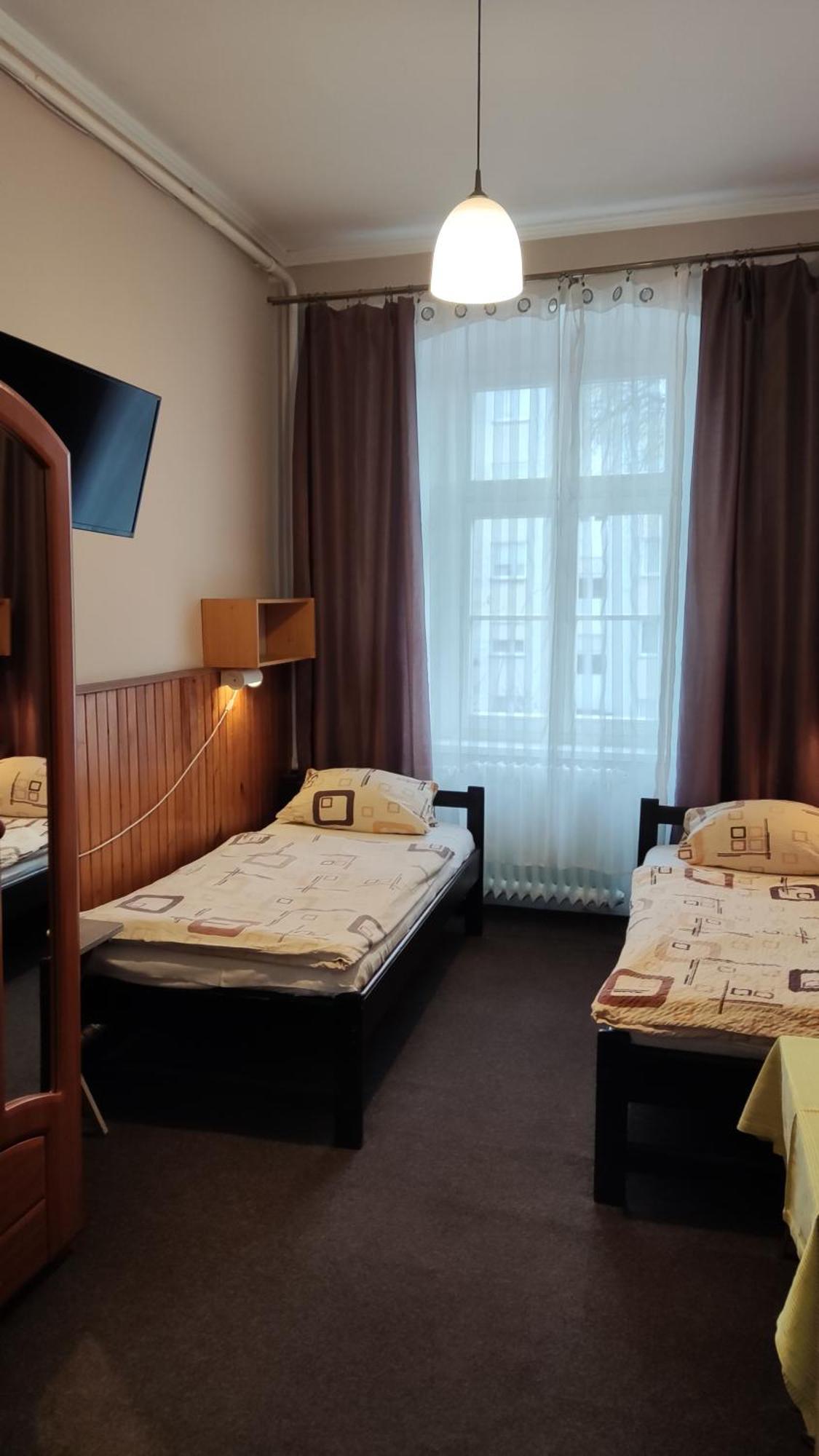 Hotel Polonia Namysłów エクステリア 写真