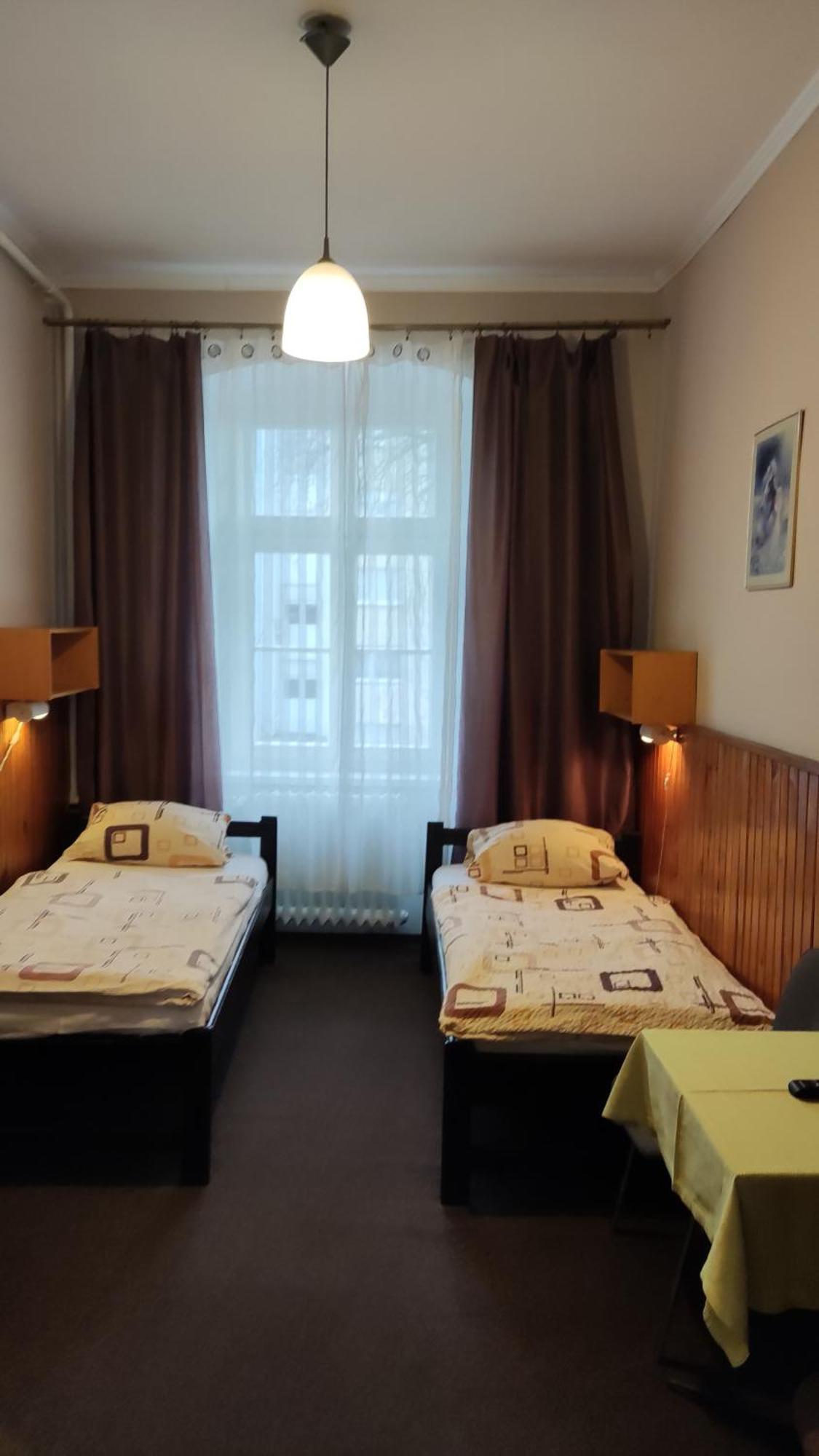 Hotel Polonia Namysłów エクステリア 写真