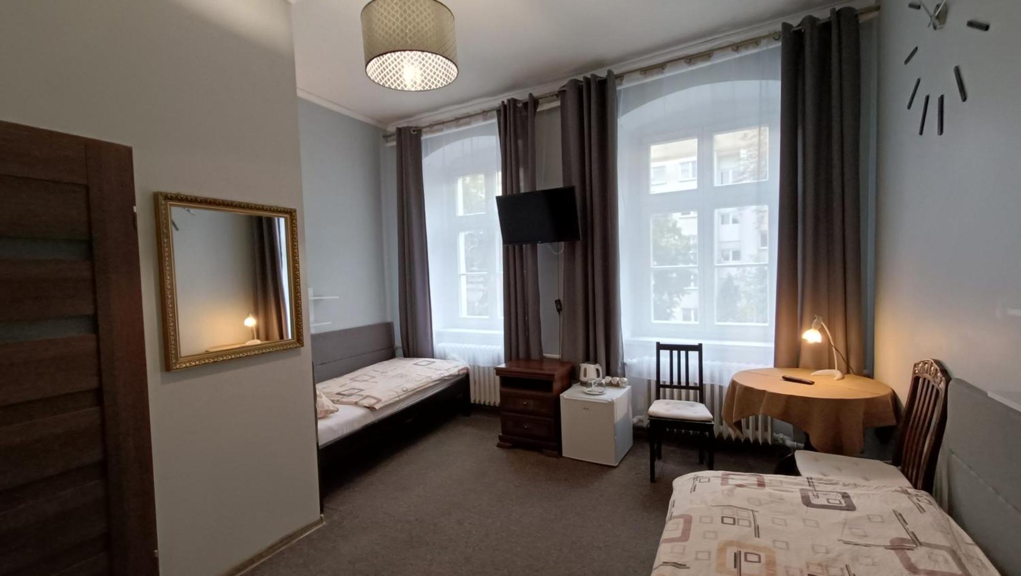 Hotel Polonia Namysłów エクステリア 写真