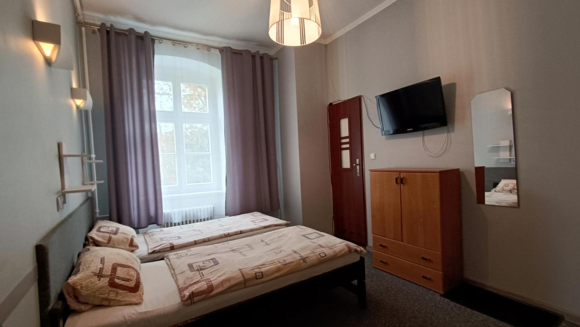 Hotel Polonia Namysłów エクステリア 写真
