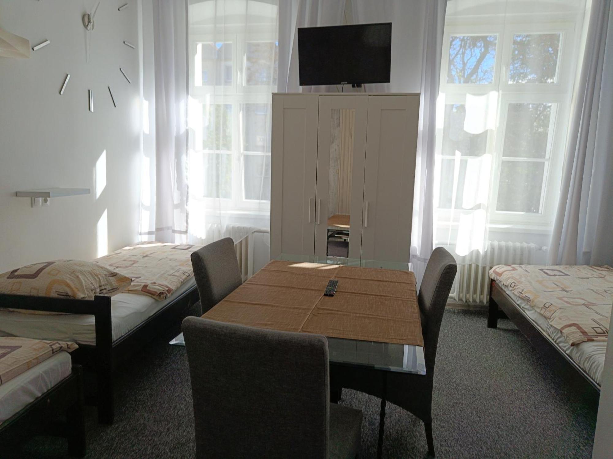 Hotel Polonia Namysłów エクステリア 写真