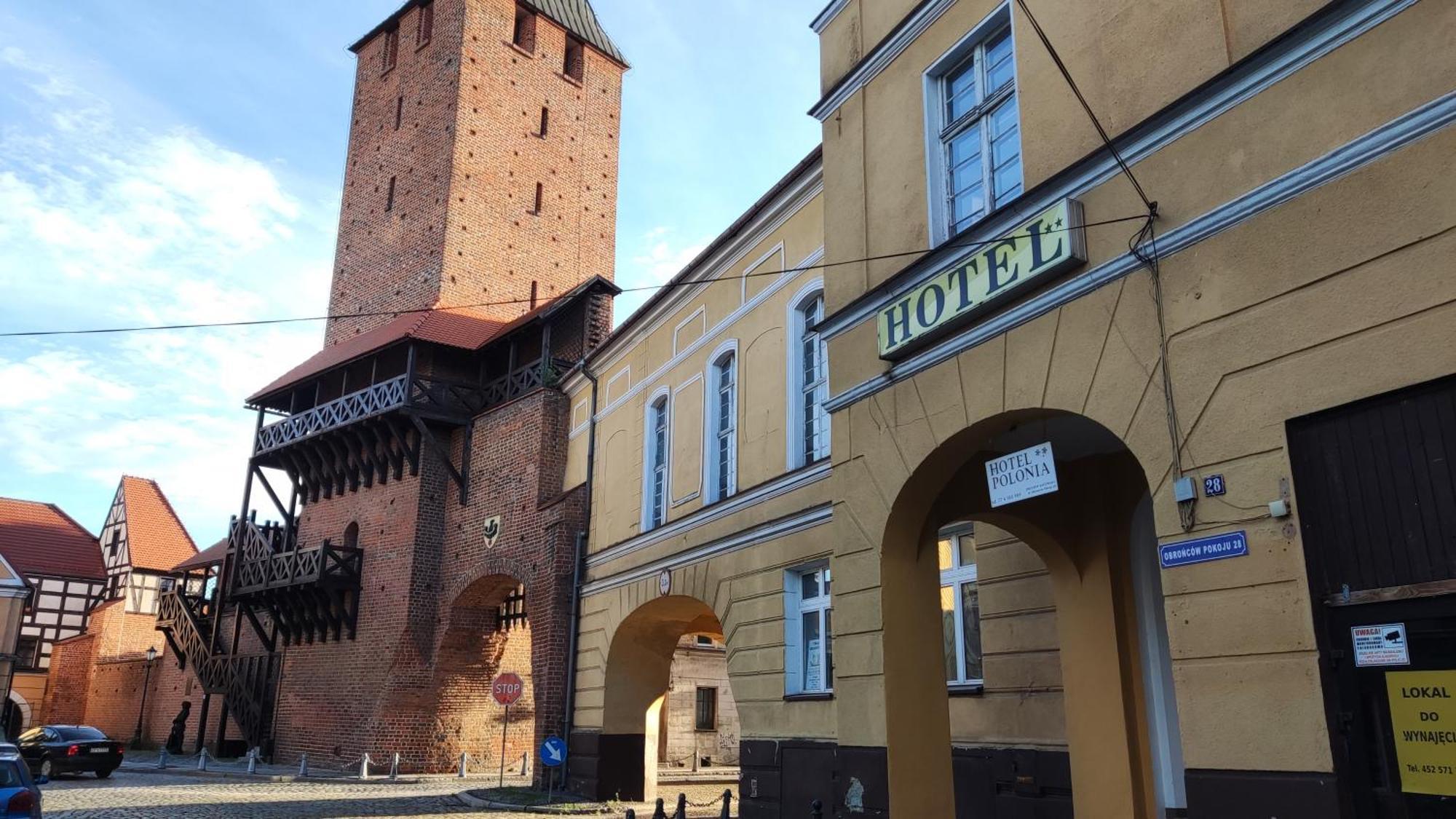 Hotel Polonia Namysłów エクステリア 写真