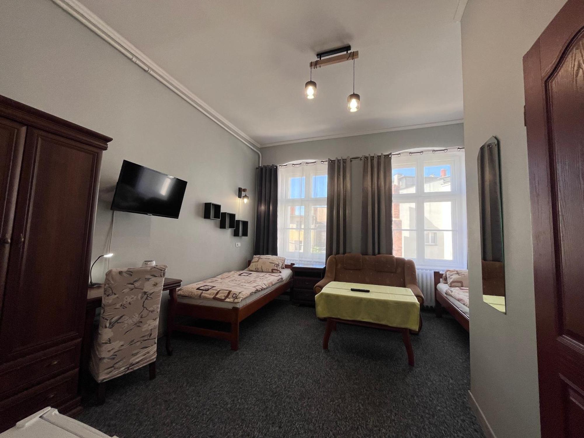 Hotel Polonia Namysłów エクステリア 写真