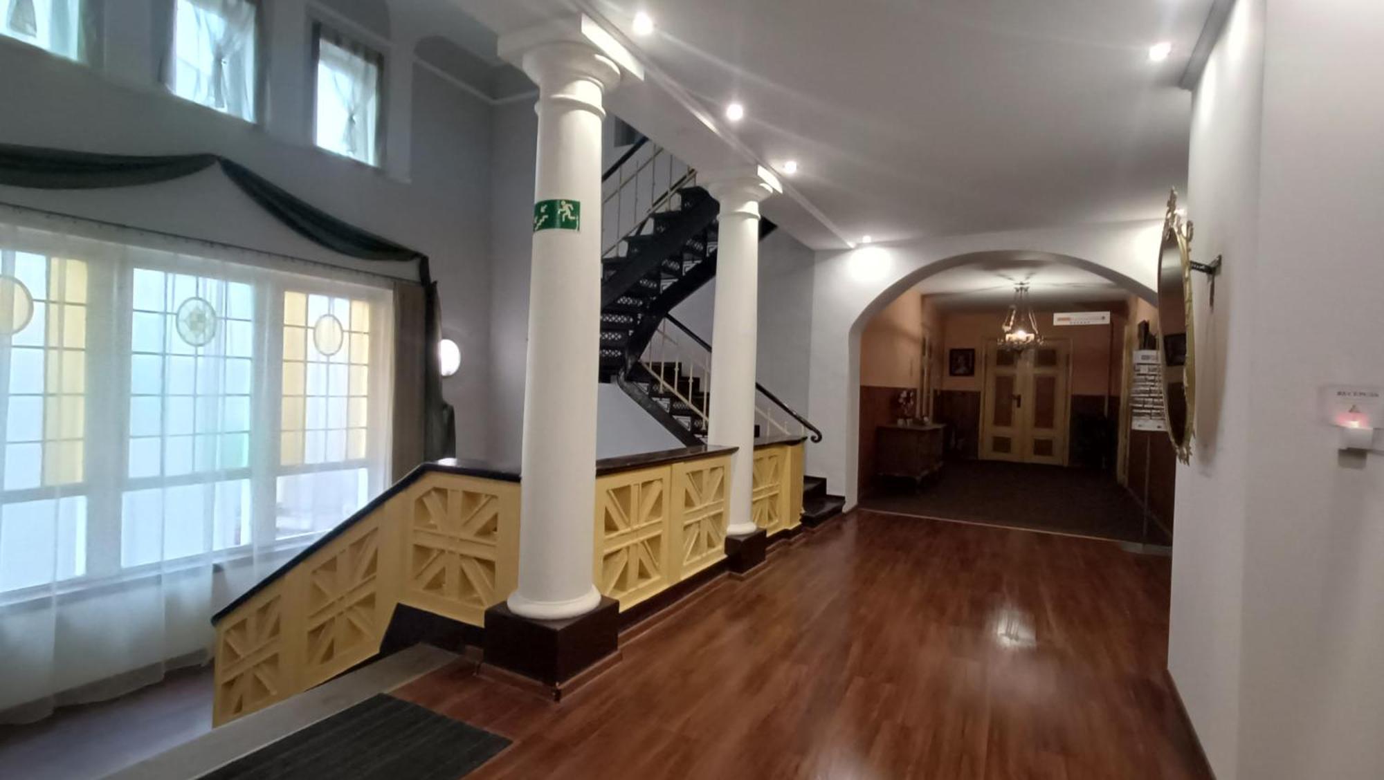 Hotel Polonia Namysłów エクステリア 写真