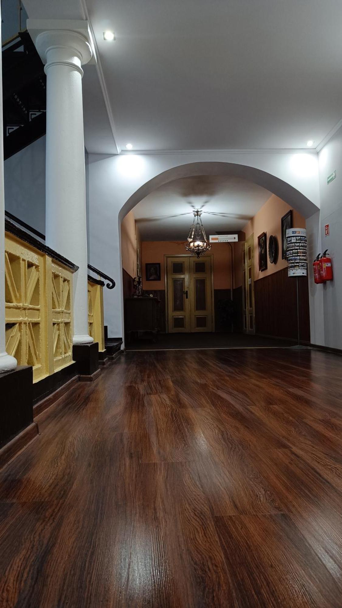Hotel Polonia Namysłów エクステリア 写真
