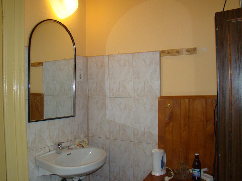 Hotel Polonia Namysłów 部屋 写真