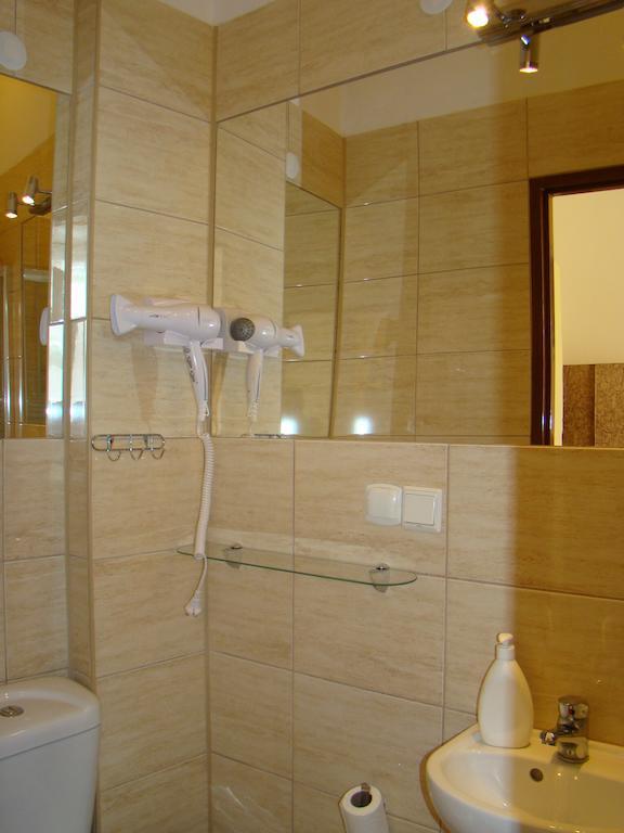 Hotel Polonia Namysłów 部屋 写真