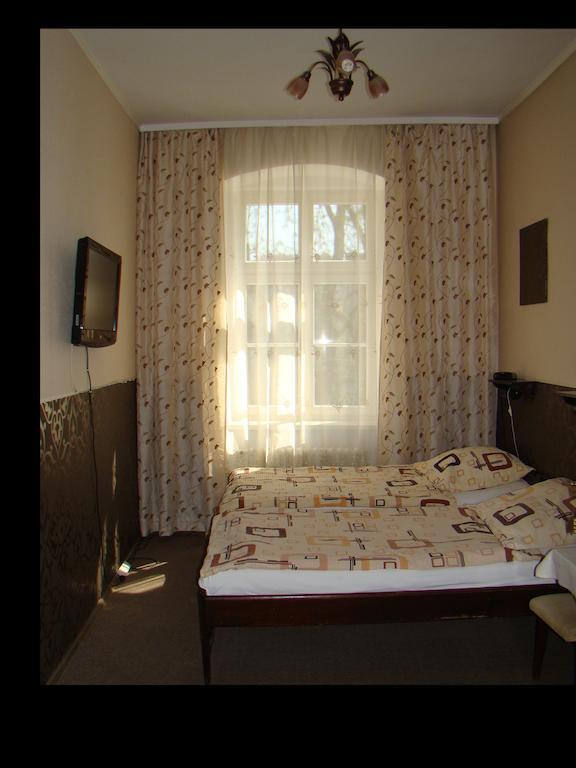 Hotel Polonia Namysłów 部屋 写真