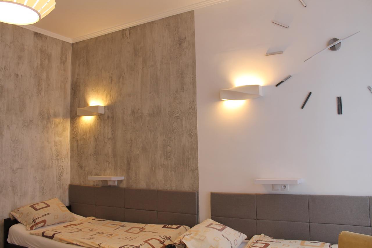 Hotel Polonia Namysłów エクステリア 写真